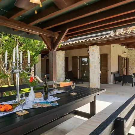 Villa Villa Forte *